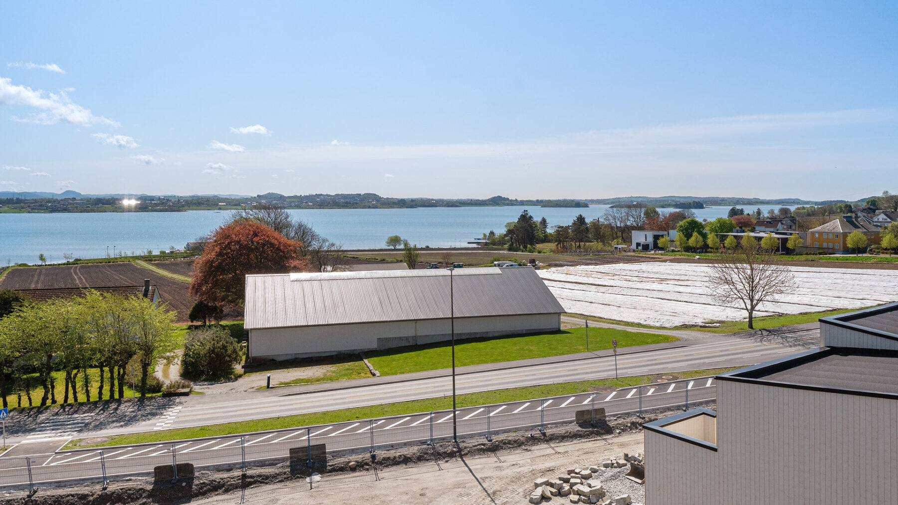 Øster Hus 2824 Dronebilder BBB2 web mai2025 1920×800