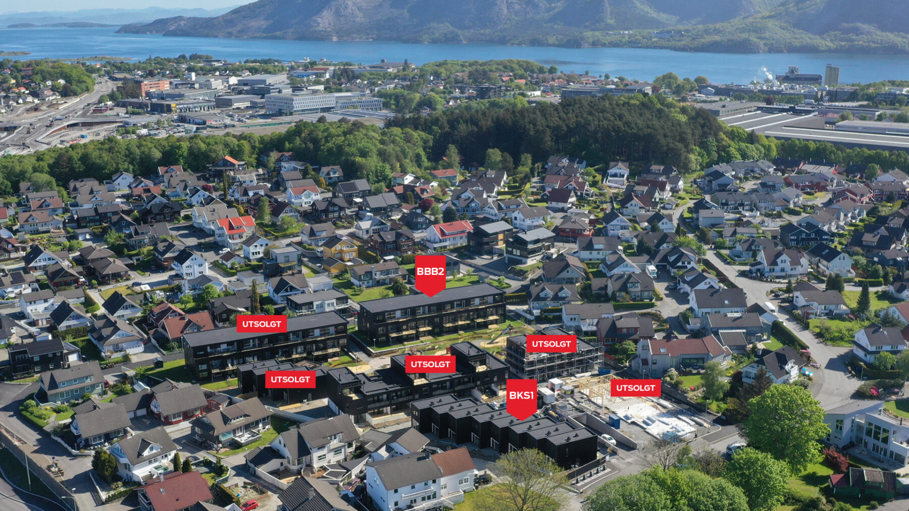 Øster Hus 2479 Myklatun Oversiktsbilde Juli 2025 1920×10803